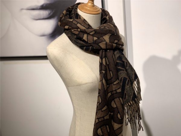 burberry cashmere shawl brown - Image 3
