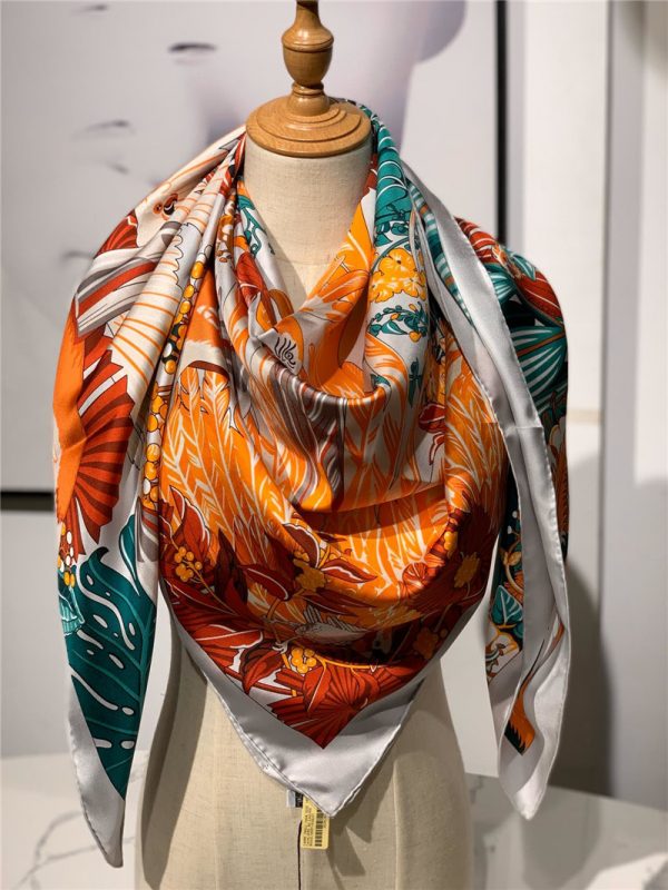 hermes ladies summer silk scarf