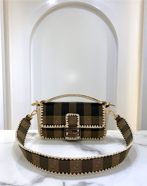 fendi Baguette Weave bag