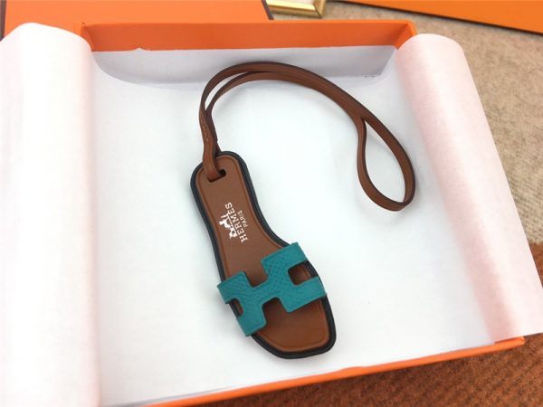 shoes pendant  hermes - Image 4