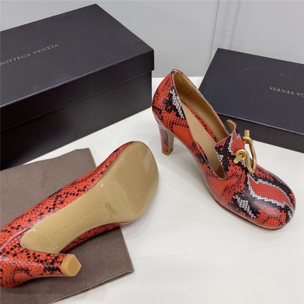 Bottega Veneta round-toe heels - Image 6