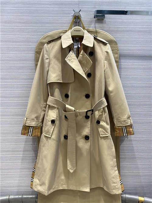 Trench coat burberry replica hotsell