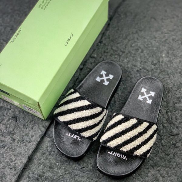 OFF-WHITE FLYKNIT STRIPE SLIDES