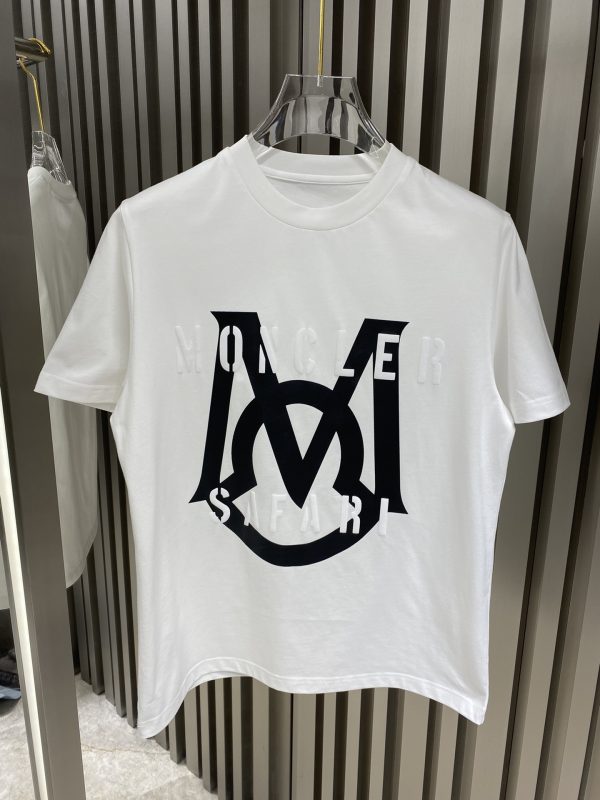 Moncler three-dimensional offset printing half-sleeved T-shirt - Image 4