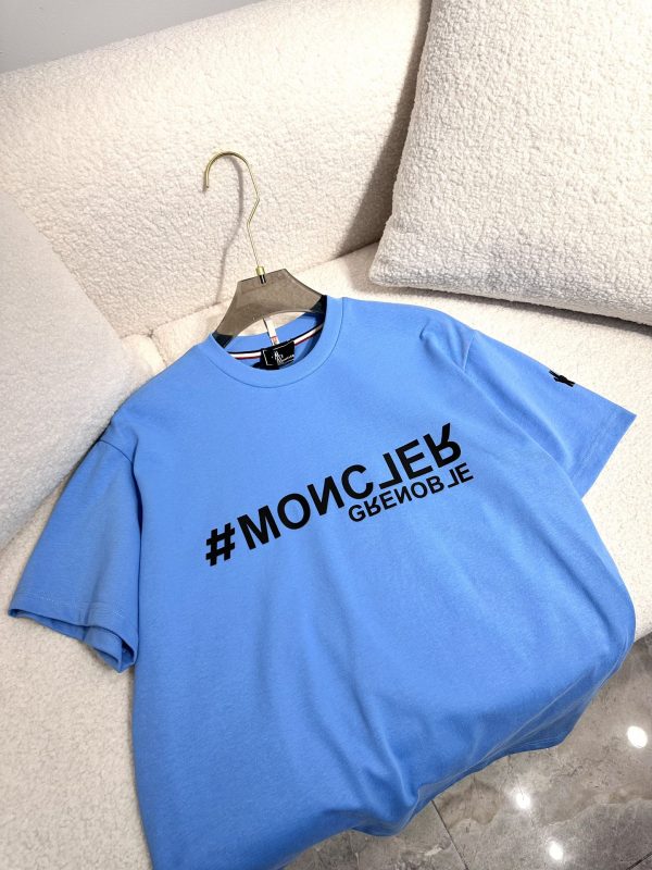 Moncler Mengkou Men and women with the same style couples spring and summer latest counters with the same style, trendy brand logo casual short-sleeved T-shirt - Image 3