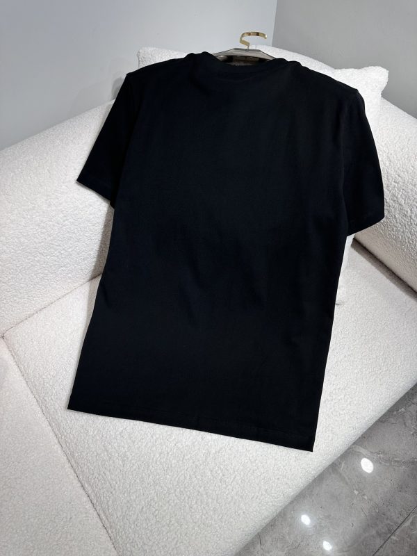 Moncler Mengkou Men and women with the same style couples spring and summer latest counters with the same style, trendy brand logo casual short-sleeved T-shirt - Image 6