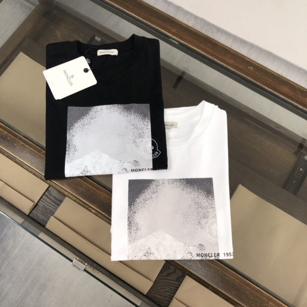 MONCLER [Mongolian mouth] 23 spring and summer latest short-sleeved round neck T-shirt - Image 5