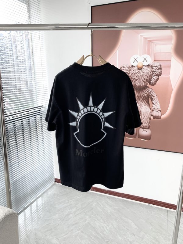 Moncler Mengjia 2023 spring and summer men and women same style ? couple models latest trade order short-sleeved T-shirt - Image 3
