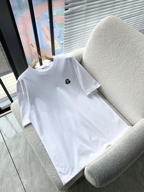 Moncler Mengjia 2023 spring and summer men and women same style ? couple models latest trade order short-sleeved T-shirt - Image 4