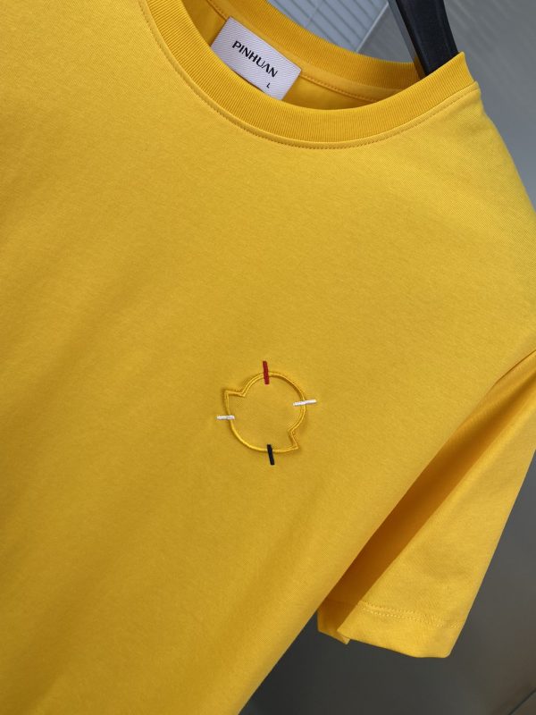 Moncler Mengkou 2023 spring and summer new men's casual round neck short-sleeved T-shirt series - Image 8