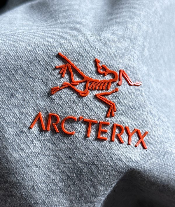 Top-quality counter new T-shirt with perfect details and a 4D three-dimensional LOGO badge on the chest - Image 4