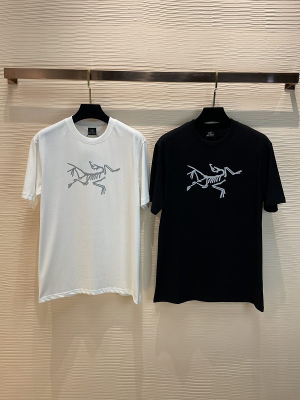 Top quality Arcteryx Archeopteryx 2023 new chest exquisite printing process pure cotton fabric 240g Black White S-XL - Image 5