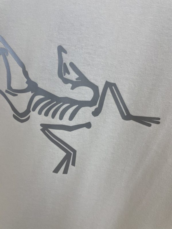 Top quality Arcteryx Archeopteryx 2023 new chest exquisite printing process pure cotton fabric 240g Black White S-XL - Image 8