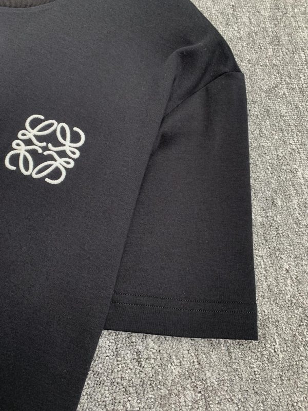 LOEWE's latest short-sleeved T-shirts for 2023ss spring and summer are on sale! ! 2023 New T-shirts - Image 7
