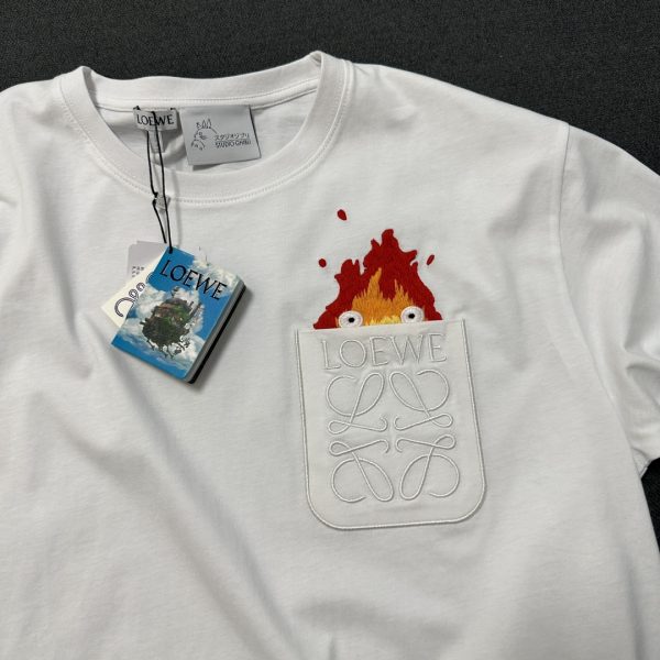 LOEWE / 2023 spring and summer new Calcifer flame moving castle embroidery letters short-sleeved T-shirt men and women loose half-sleeved shirt - Image 6