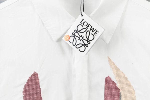 LOEWE 's new best-selling Spirited Away embroidery faceless men's long-sleeved shirt men's and women's tops are made of 100% cotton fabrics to support a good version - Image 7