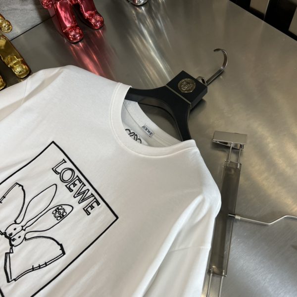 ❤️Loewe spring and summer new products Three standard complete T-shirt short sleeves - Image 5