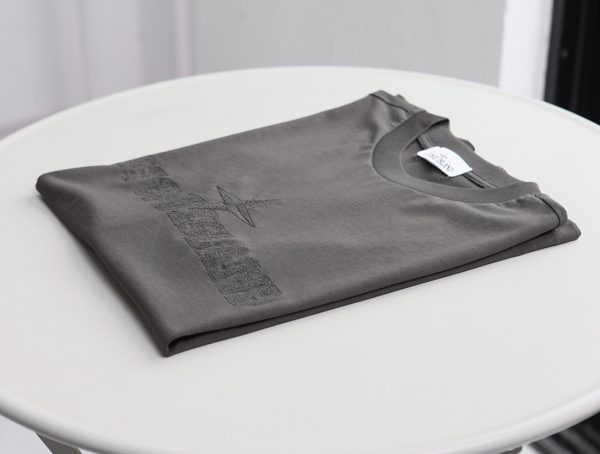Stone island 23 spring and summer new letter logo embroidery round neck short-sleeved T-shirt, upgraded fabric, invincible texture - Image 6