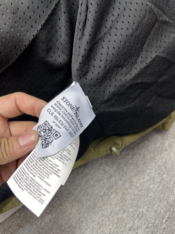 STONE ISLAND Stone Island official website of the same paragraph, a light jacket, the inner fabric has been specially treated, the upper body effect is excellent - Image 9