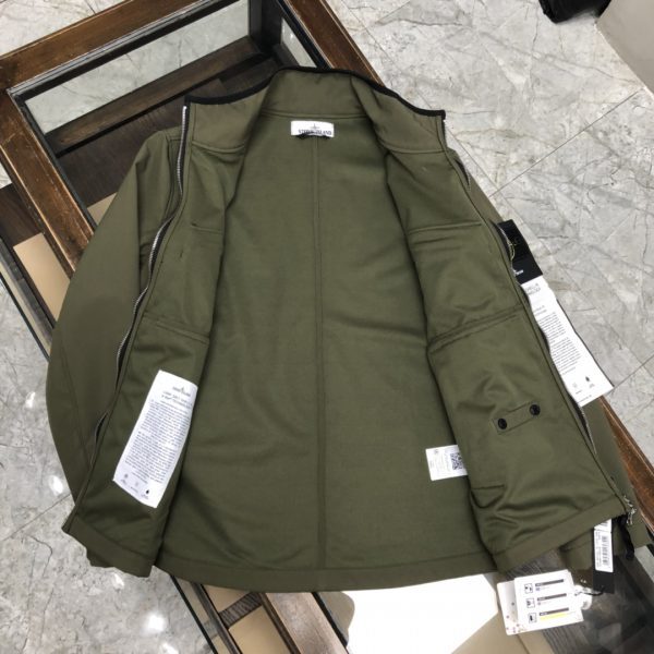 Stone Island Stone Island, the counter is available for sale simultaneously, the original order is ruthless, fashionable and casual hooded jacket