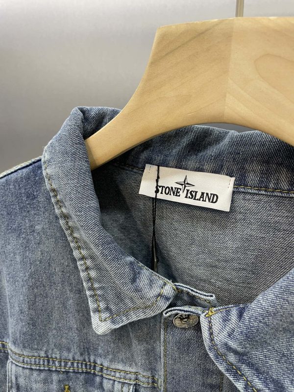 Stone island badge denim jacket Thickened denim material is a must-have trendy item Top-level production, the highest version in the whole network - Image 8