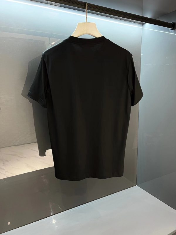 Real shot of brick cabinet CELINE# classic style exclusive custom weaving and dyeing pure cotton material soft and comfortable threaded round neck CELINE letter printing on the front - Image 4