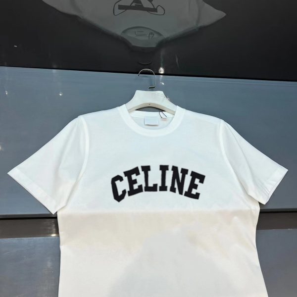 Real shot of brick cabinet CELINE# classic style exclusive custom weaving and dyeing pure cotton material soft and comfortable threaded round neck CELINE letter printing on the front - Image 13