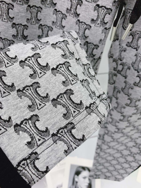 Celine 2023SS spring/summer new product full print casual shorts ?, made of selected high-quality fabrics, excellent comfort, customer-supplied hardware accessories, full print logo printing - Image 7