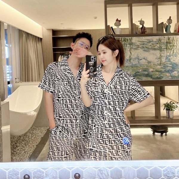 2023 FENDI Homewear High-definition Korean silk fabrics are skin-friendly, soft and comfortable for couples M～XXXL - Image 3