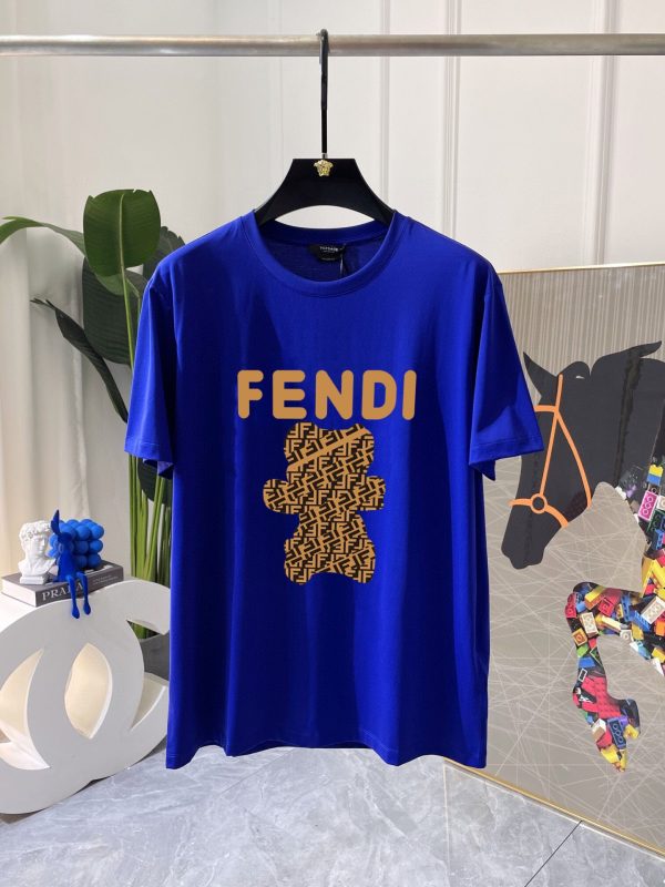 Brand [FENDi] (Fat Gospel) original single men's casual short-sleeved T-shirt, new product for spring and summer 2023, customized top logo craft on the chest - Image 3