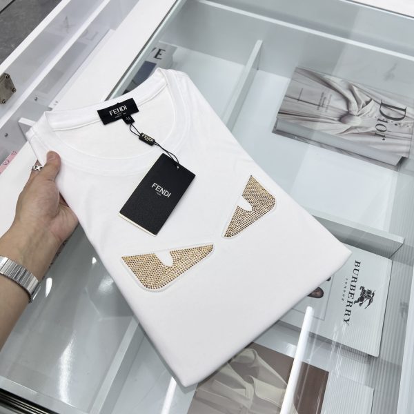 FENDI ?Top round neck fashion casual short sleeves ? Haute-couture and versatile style, anyone can easily control it. Fully custom-made fabrics. Luxury classic brand on the chest - Image 10