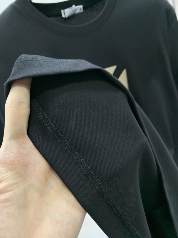 Fendi 2023 spring new fashion ? round neck short-sleeved T-shirt made of high-grade jade silk fabric ? exquisite neckline unique and cool classic LOGO design on the chest - Image 10