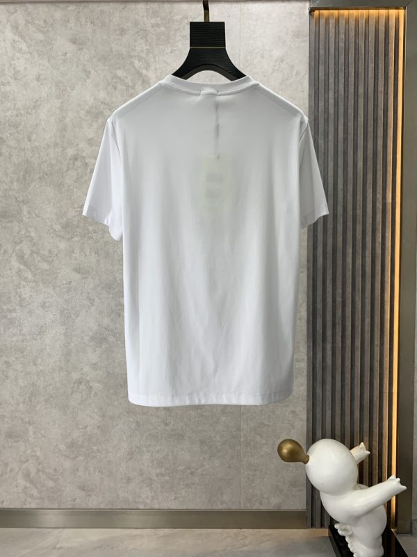 Fendi 2023 spring new fashion ? round neck short-sleeved T-shirt made of high-grade jade silk fabric ? exquisite neckline unique and cool classic LOGO design on the chest - Image 8