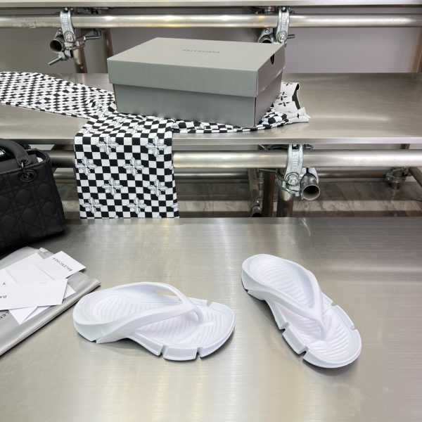 BALENCIAGA Mold Rubber Slide Sandals series summer beach wading all-match trend casual sports flip-flops sandals