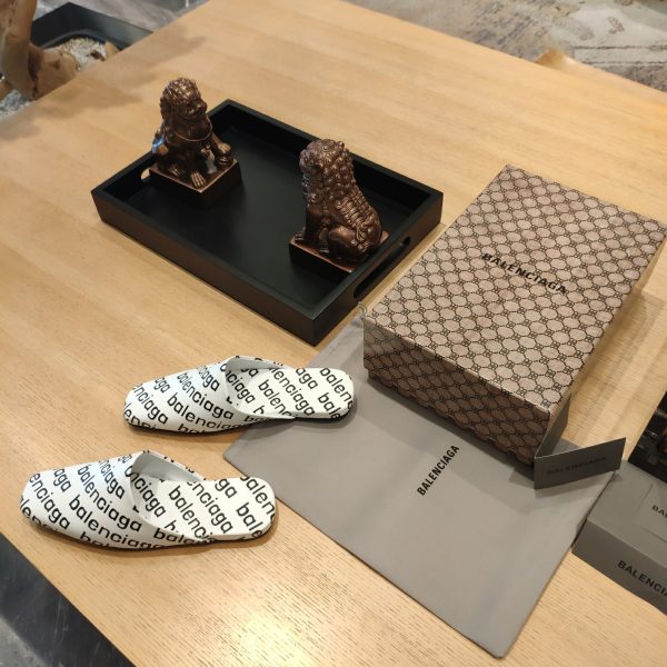 Balenciaga2023 (2023 official latest printed B-pattern magnet folding box packaging) Multi-color spring and summer beauty ? (Top version, exclusive release. Multi-color spring and summer beautiful products full of English thick-soled slippers