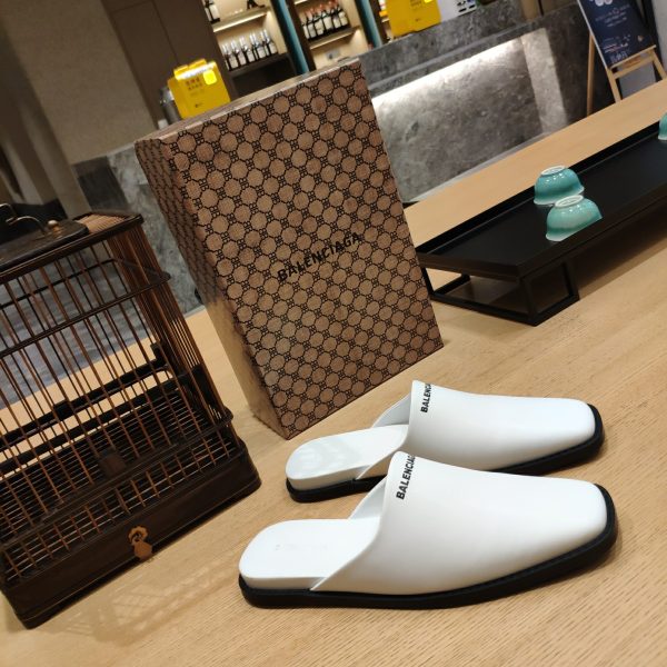 ? ? Balenciaga 2023 Spring/Summer 2023 Spring/Summer Internet celebrity first choice beautiful products full of printed Logo soles, letter logo casual lazy slippers - Image 10
