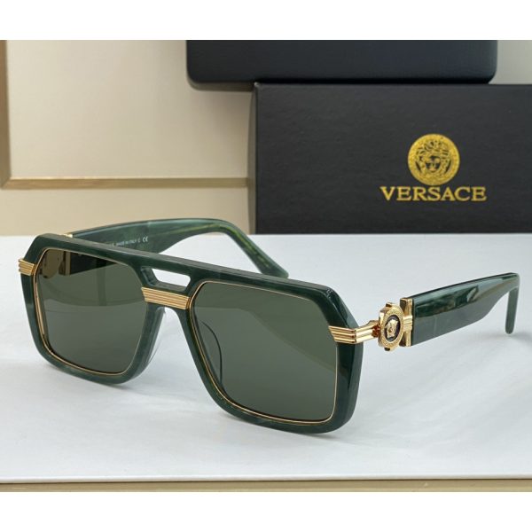 Versace  Medusa Icon  Ve Sunglasses   4399