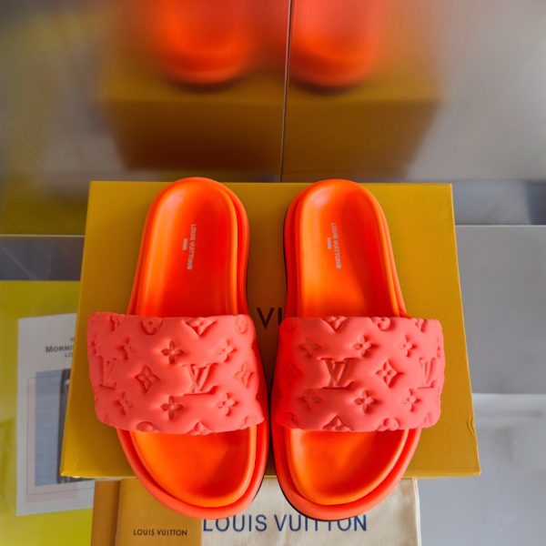 Louis Vuitton Pulpilo Comfort Velcro denim denim checkerboard embossed bread sliders L