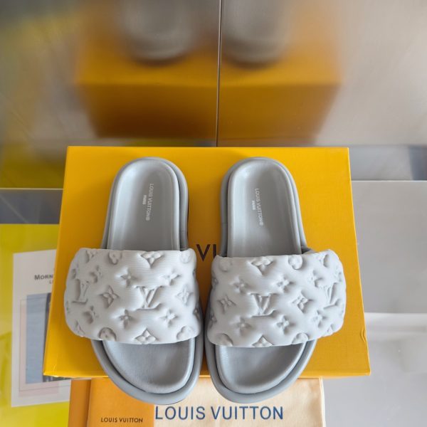 Louis Vuitton Pulpilo Comfort Velcro denim denim checkerboard embossed bread sliders M