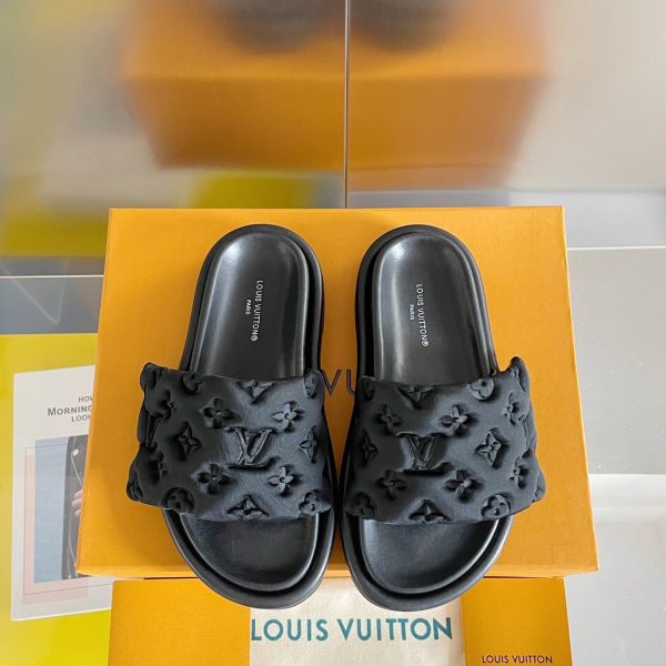 Louis Vuitton Pulpilo Comfort bread flats Black