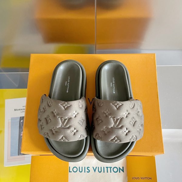 Louis Vuitton Pulpilo Comfort bread flats A