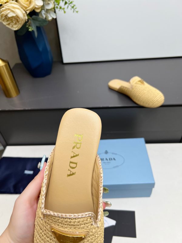 Prada’s ultra-hot flat slippers are a retro-chic and avant-garde pairing B - Image 3